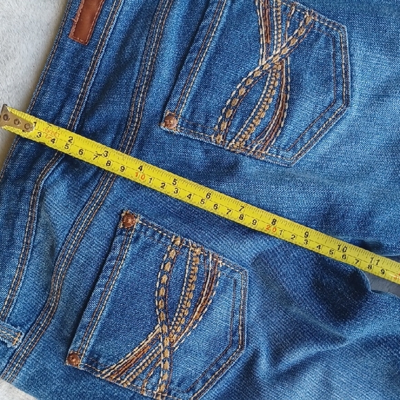 LEI Women's Flare Jeans in Deep Blue Size 3... Only Worn Once! - Picture 12 of 12